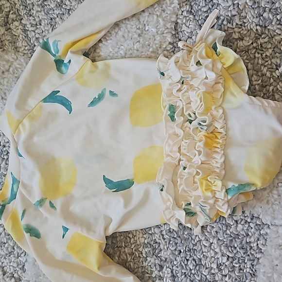 Jessica Simpson Long Sleeve Lemon Fruit Ruffle Swimsuit Size 12 Month - Picture 6 of 6